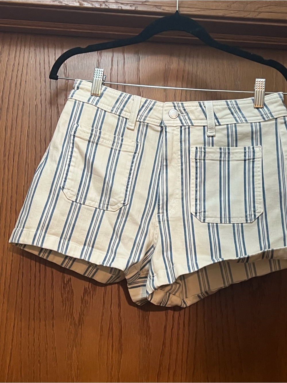 Universal Thread Cream Shorts with Blue Vertical Stripes